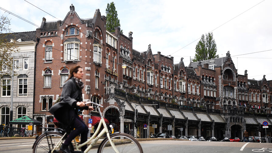 Власти Амстердама хотят запретить строительство новых отелей