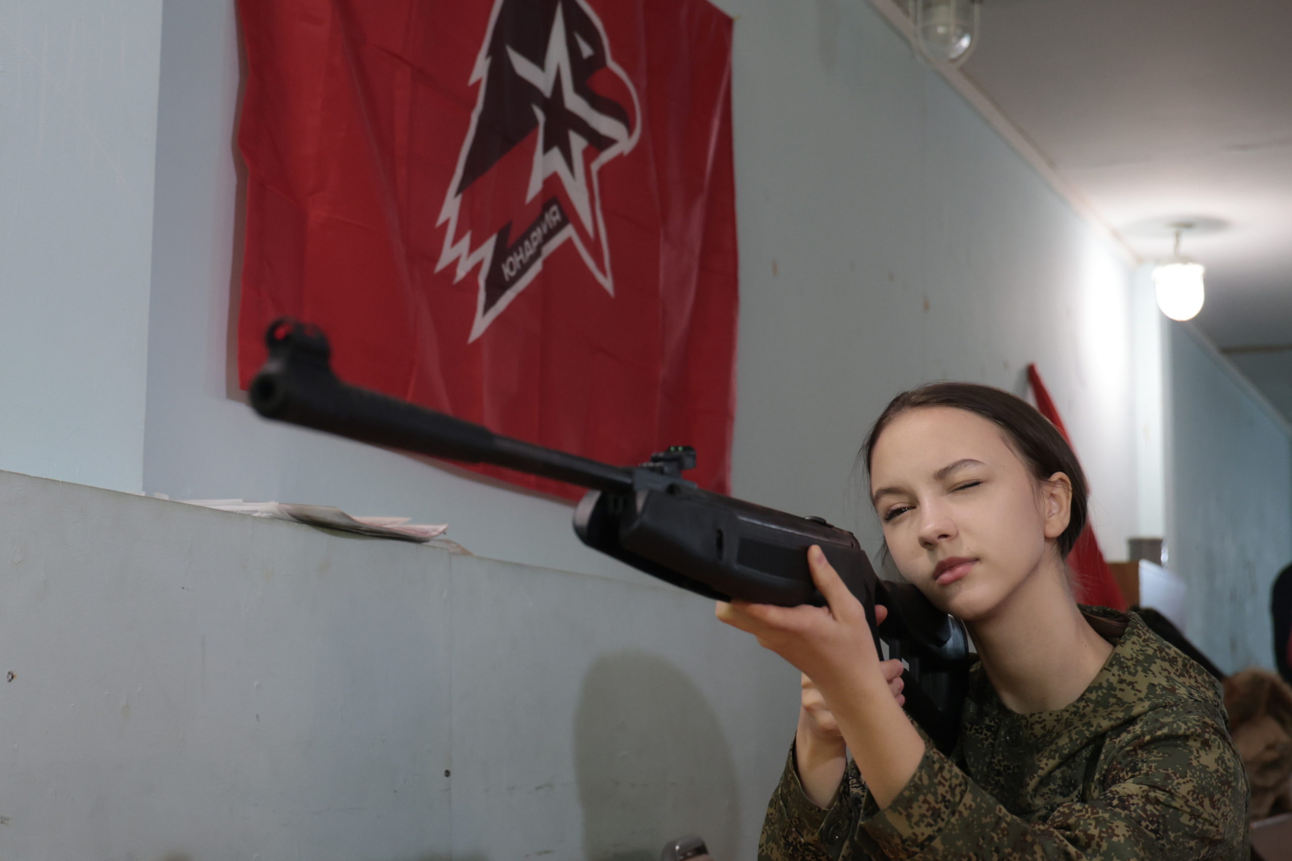 За кубок имени Людмилы Павличенко соревновались девушки-снайперы в Биробиджане
